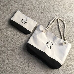 “G”/NAVY & WHITE CANVAS TOTEwMAKE-UP BAG/NEW